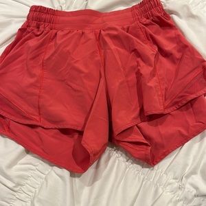 Lululemon hotty hot shorts size 4 tall